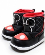 日本品牌 輕量 保暖 學步雪靴